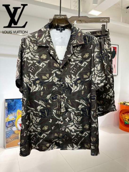 Picture of LV Shirt Pant Suits _SKULVM-3XL24cx2423101